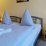 Hotel Mainperle 2*