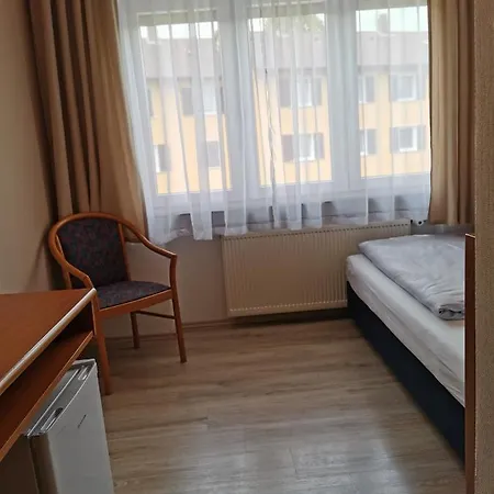 Hotel Mainperle 2*